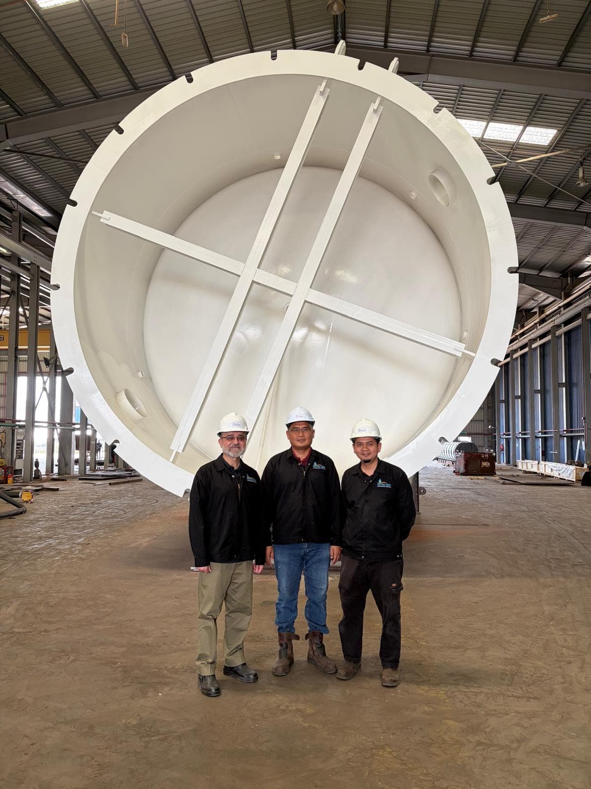 Pressure vessel under fabrication at the PSE Kerteh shop, April 2026.